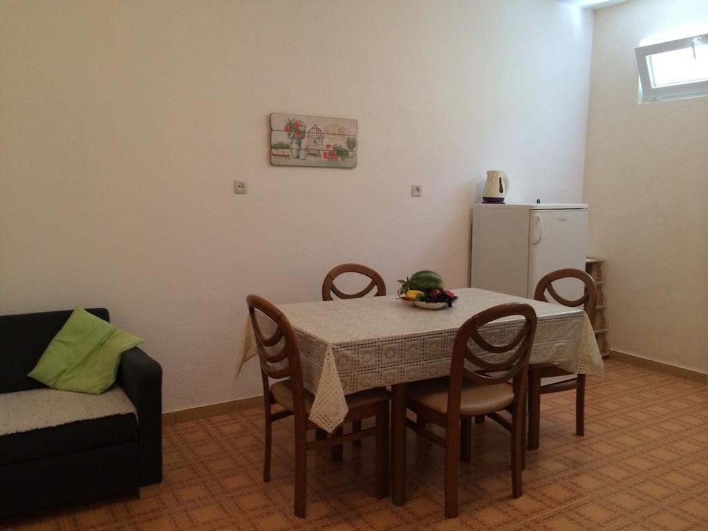 Apartments Leut Drasnice Room photo
