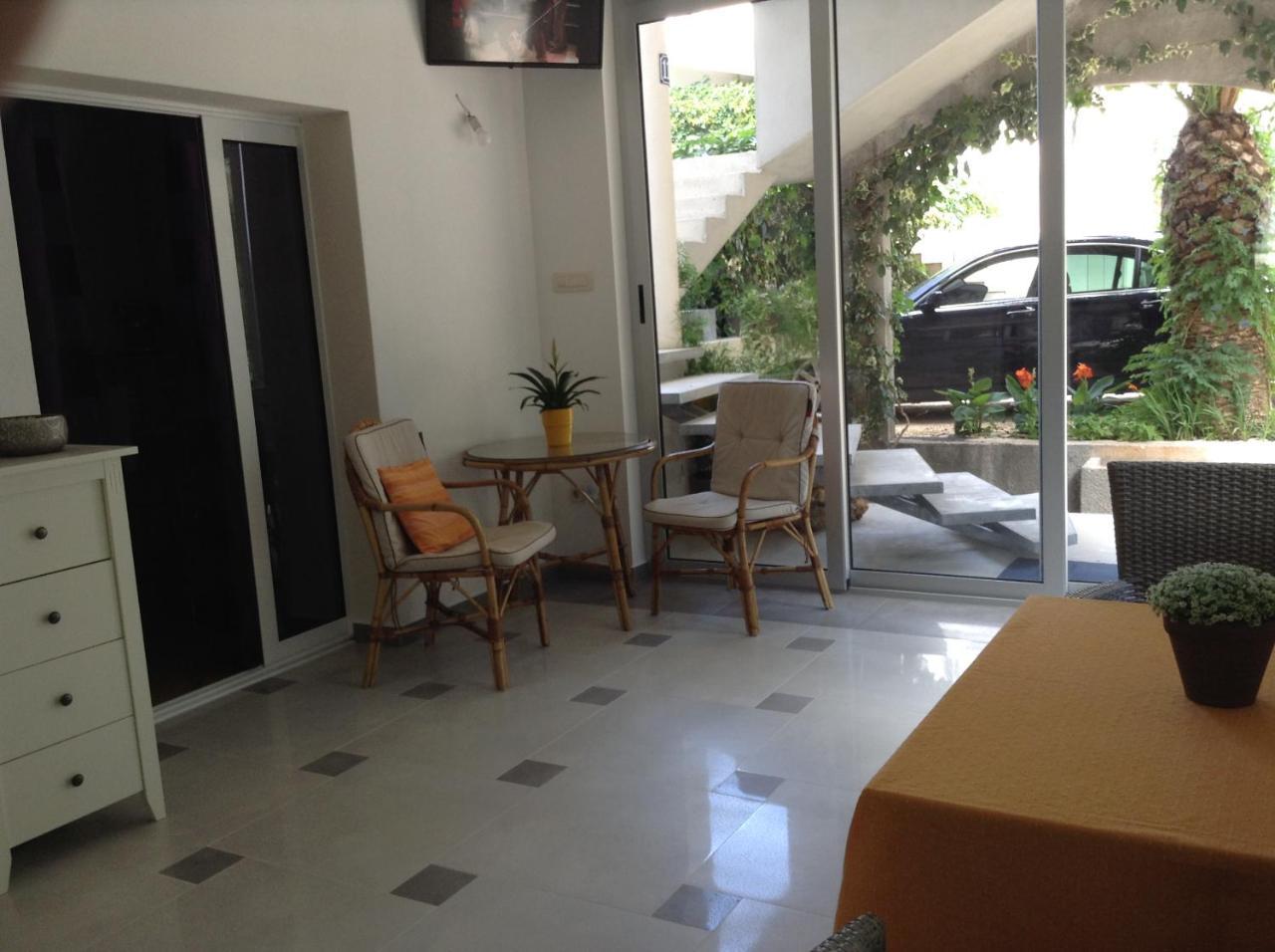 Apartments Leut Drasnice Exterior photo
